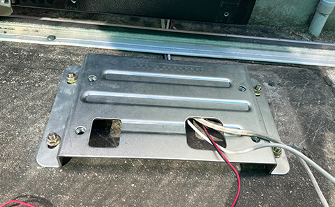 TMT 800LS Sliding gate motor base plate installation
