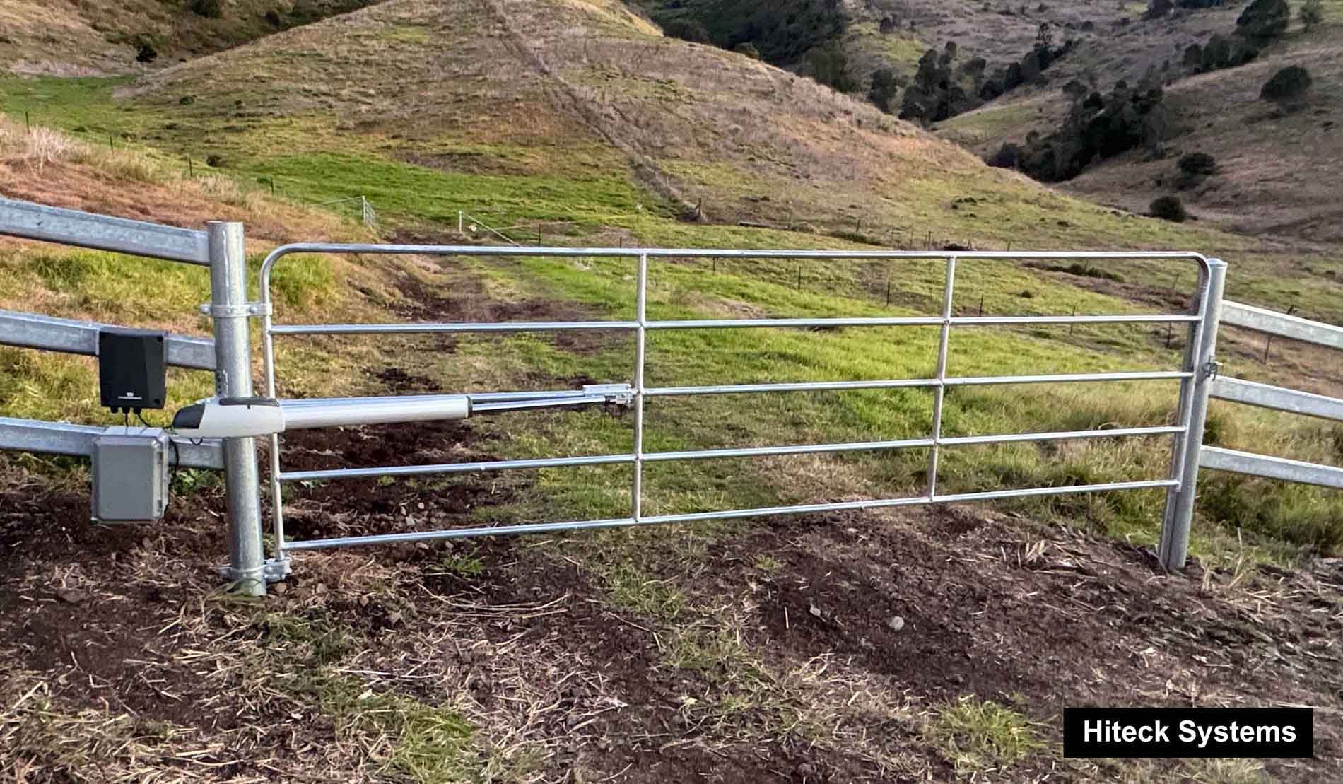 TMT 400lls single solar gate motor install on a farm gate