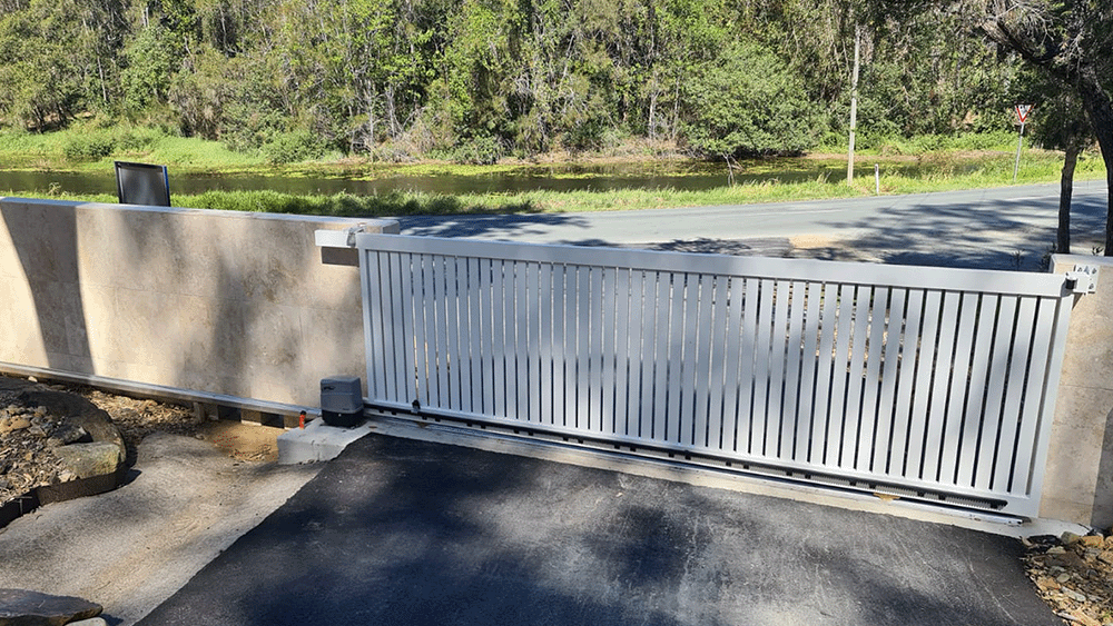 sliding driveway gate